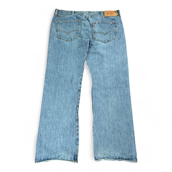 Levis 501 Jeans Mens 36x30 Blue Light Wash Straight Button Fly Cotton 38x30 Tag - Picture 2 of 10
